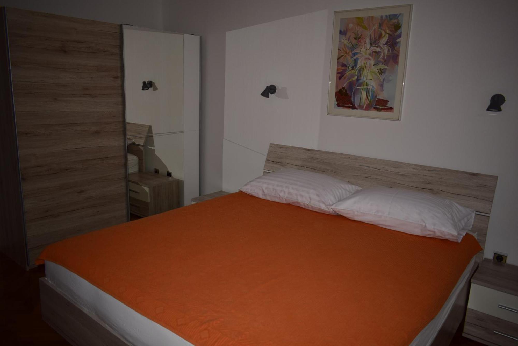 Apartment Faith Malinska Buitenkant foto