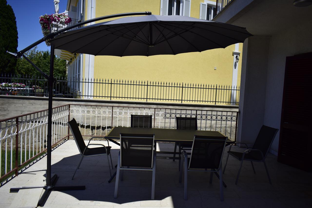 Apartment Faith Malinska Buitenkant foto